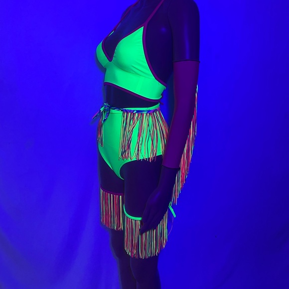 Eight piece rave set - Picture 4 of 8